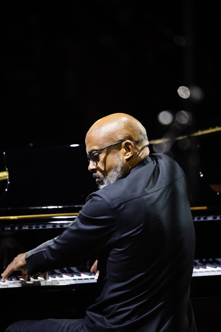 Kevin Phillip Johnson at the piano